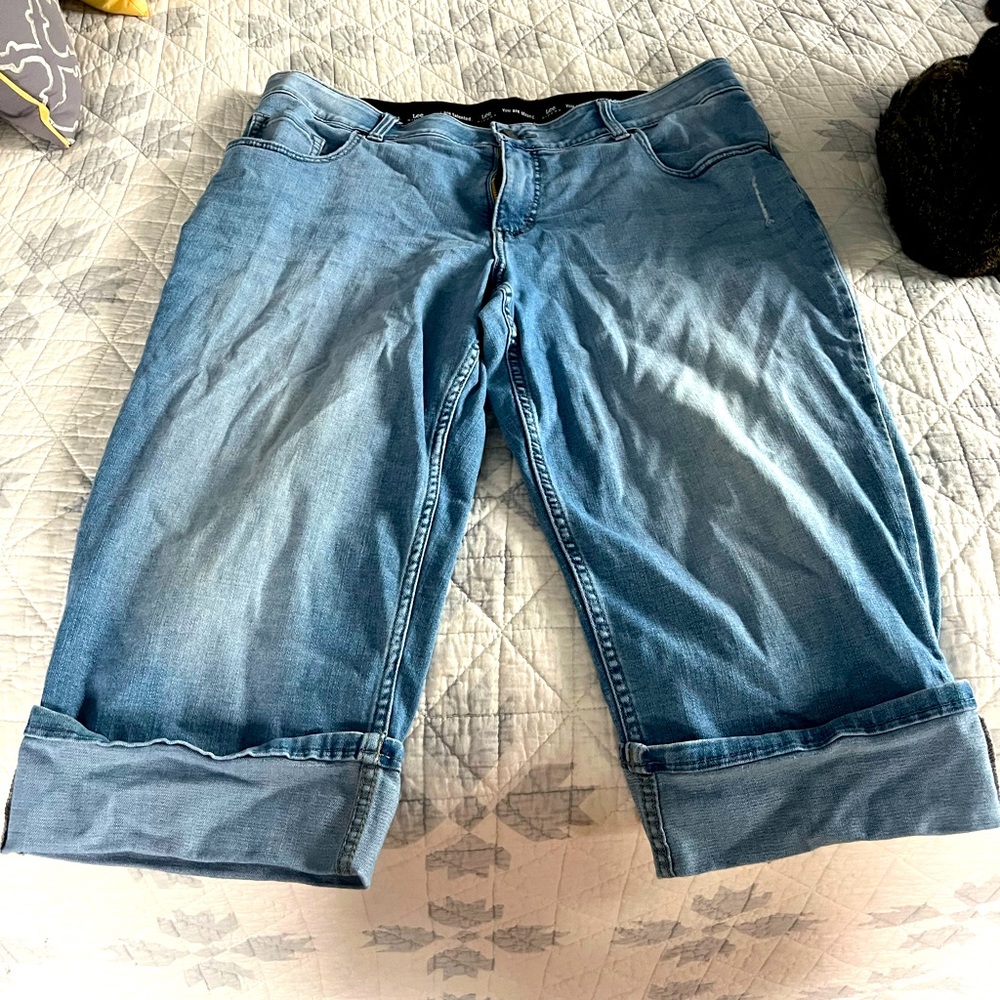 Womens light denim capri pants